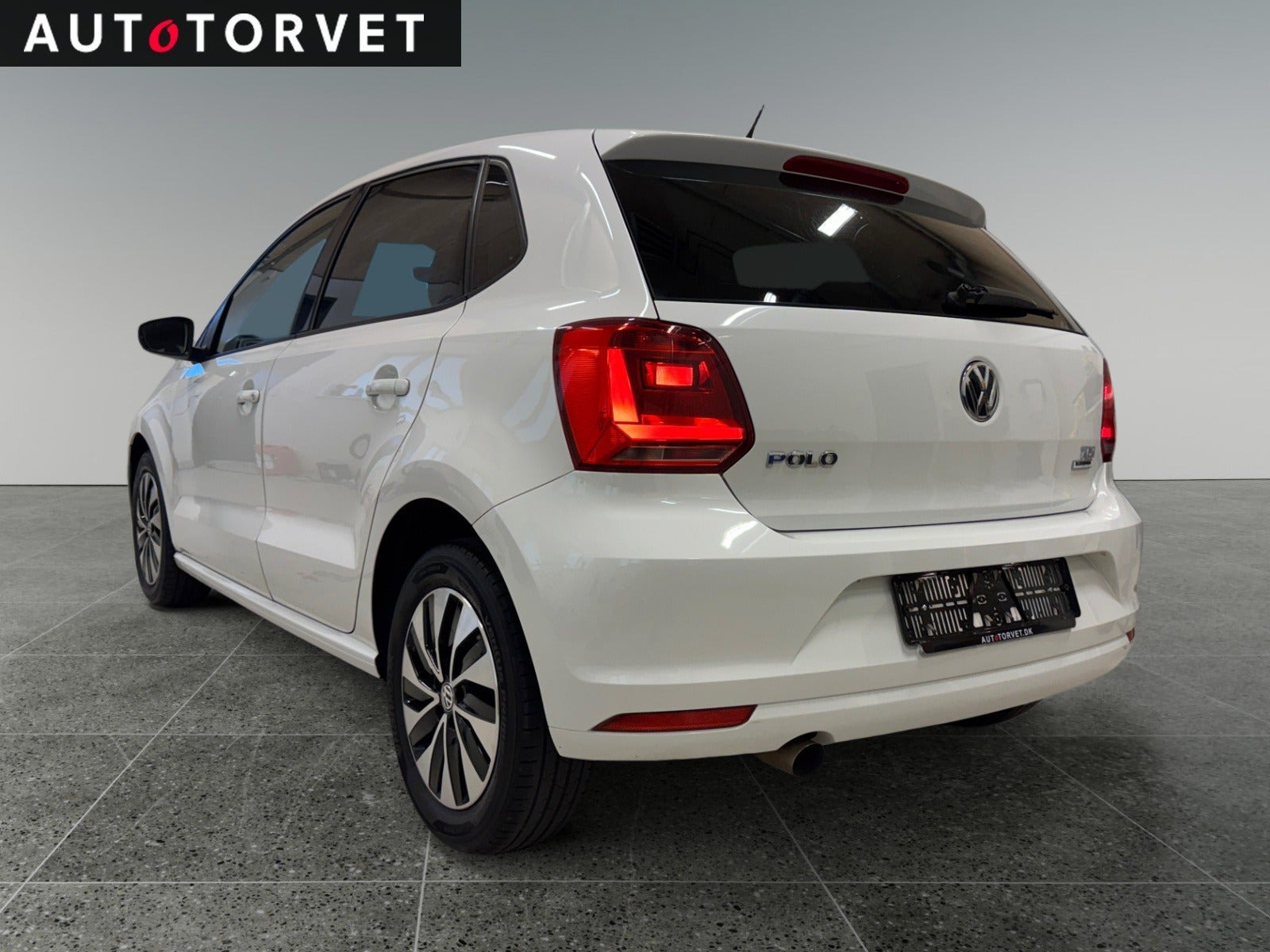 Hvid VW Polo fra 2015