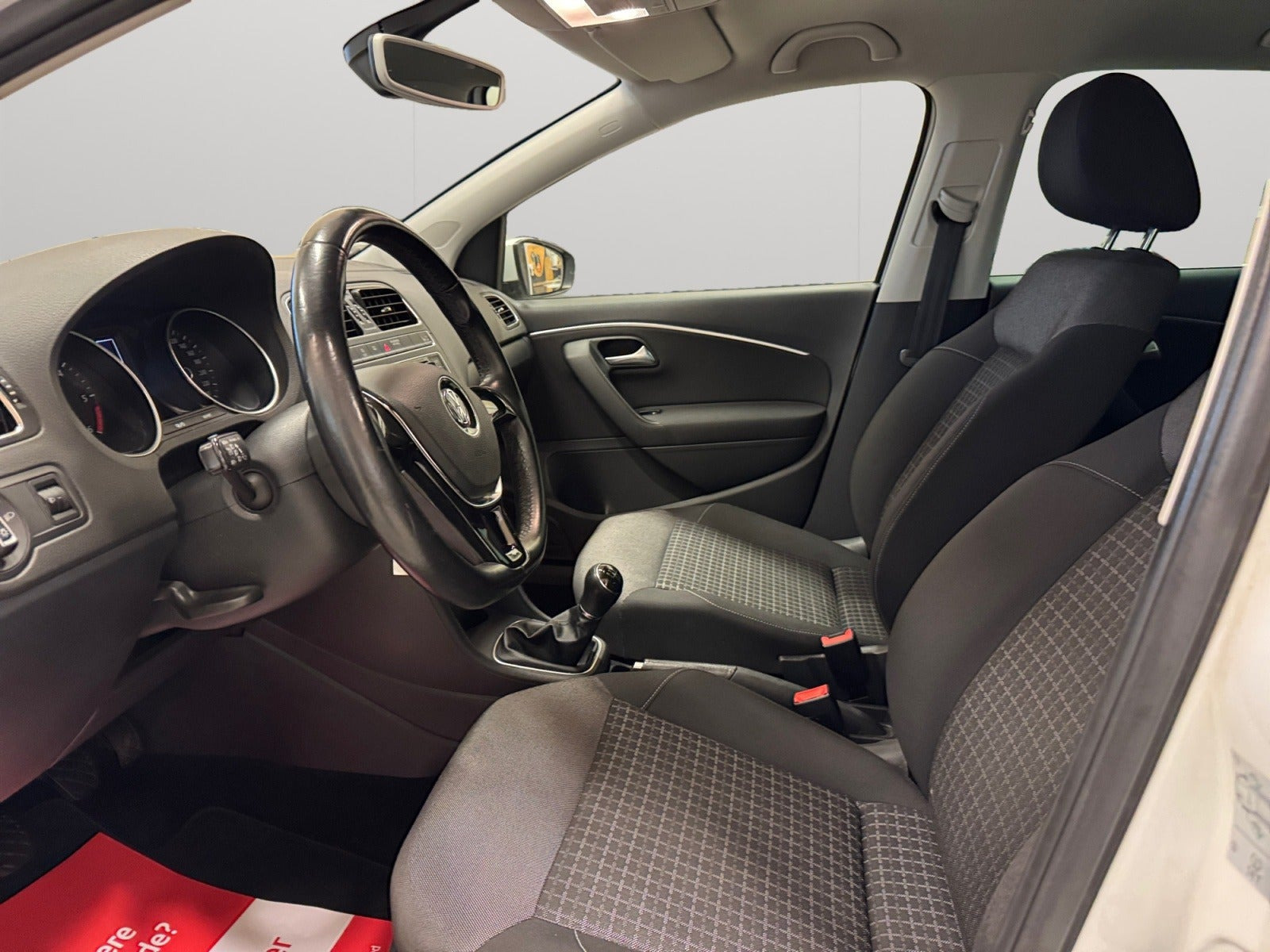 Hvid VW Polo fra 2015