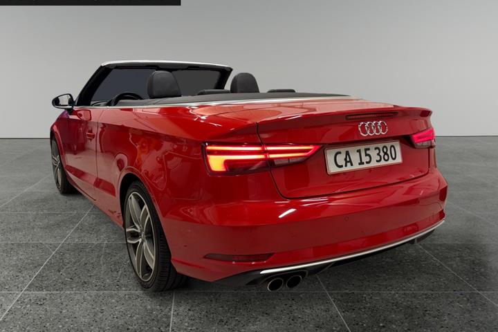 Rød Audi A3 fra 2018