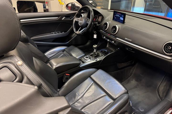 Rød Audi A3 fra 2018