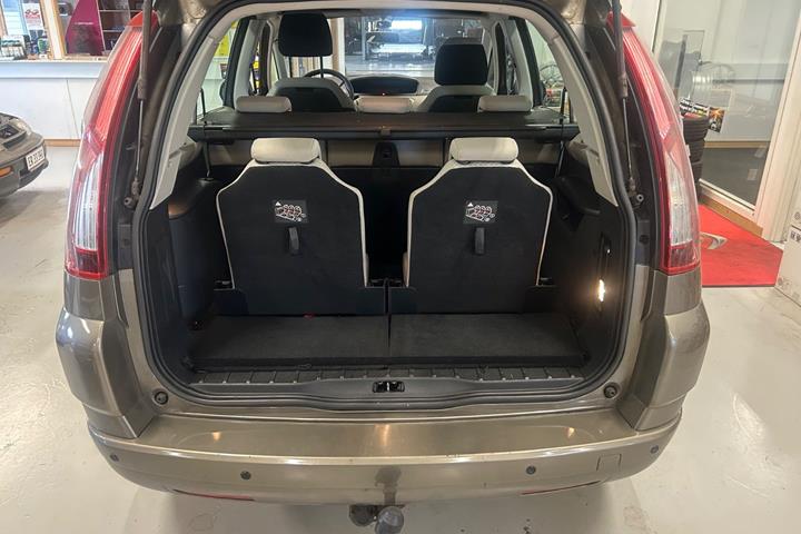 Beige Citroën Grand C4 Picasso fra 2010