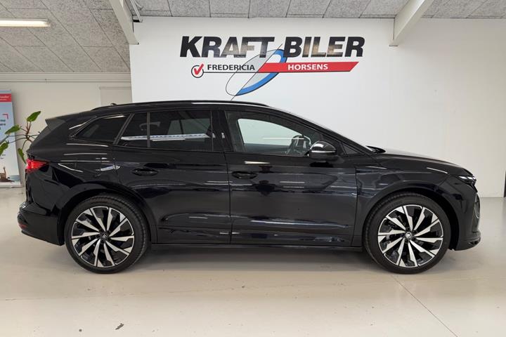 Sort Skoda Enyaq fra 2025