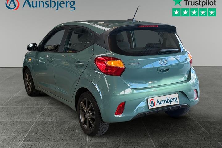 Grøn Hyundai i10 fra 2022