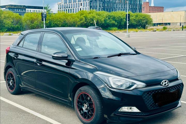 Sort Hyundai i20 fra 2018