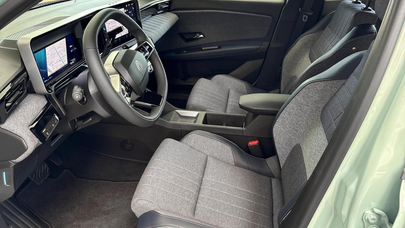 Grøn Renault 4 E-Tech fra 2025