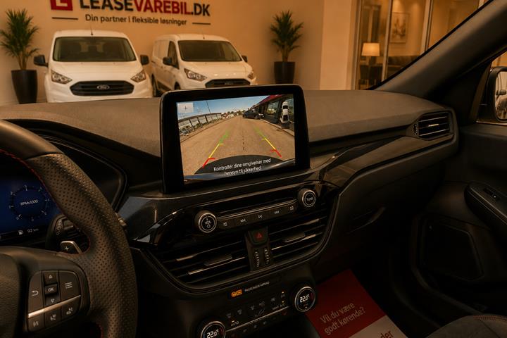 Hvid Ford Kuga fra 2022