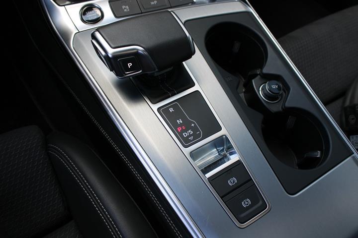 Sort Audi A6 fra 2023