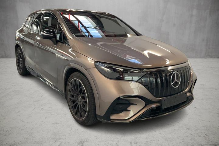 Brun Mercedes EQE43 SUV fra 2023