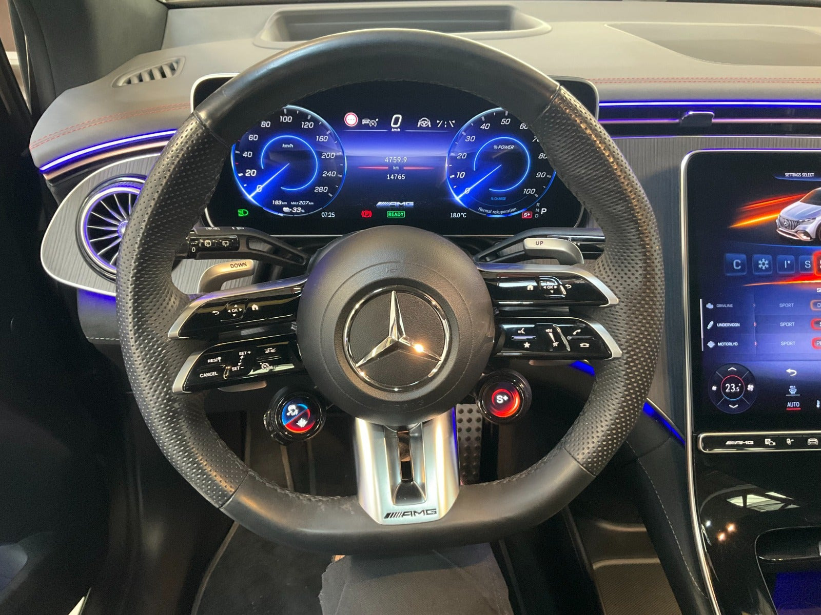 Brun Mercedes EQE43 SUV fra 2023