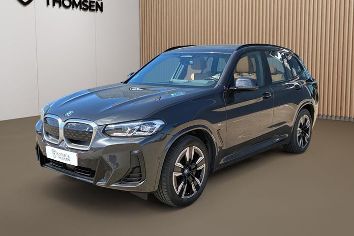 Sort BMW iX3 fra 2023