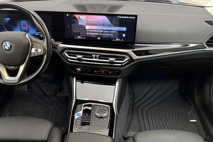 Sort BMW i4 fra 2024