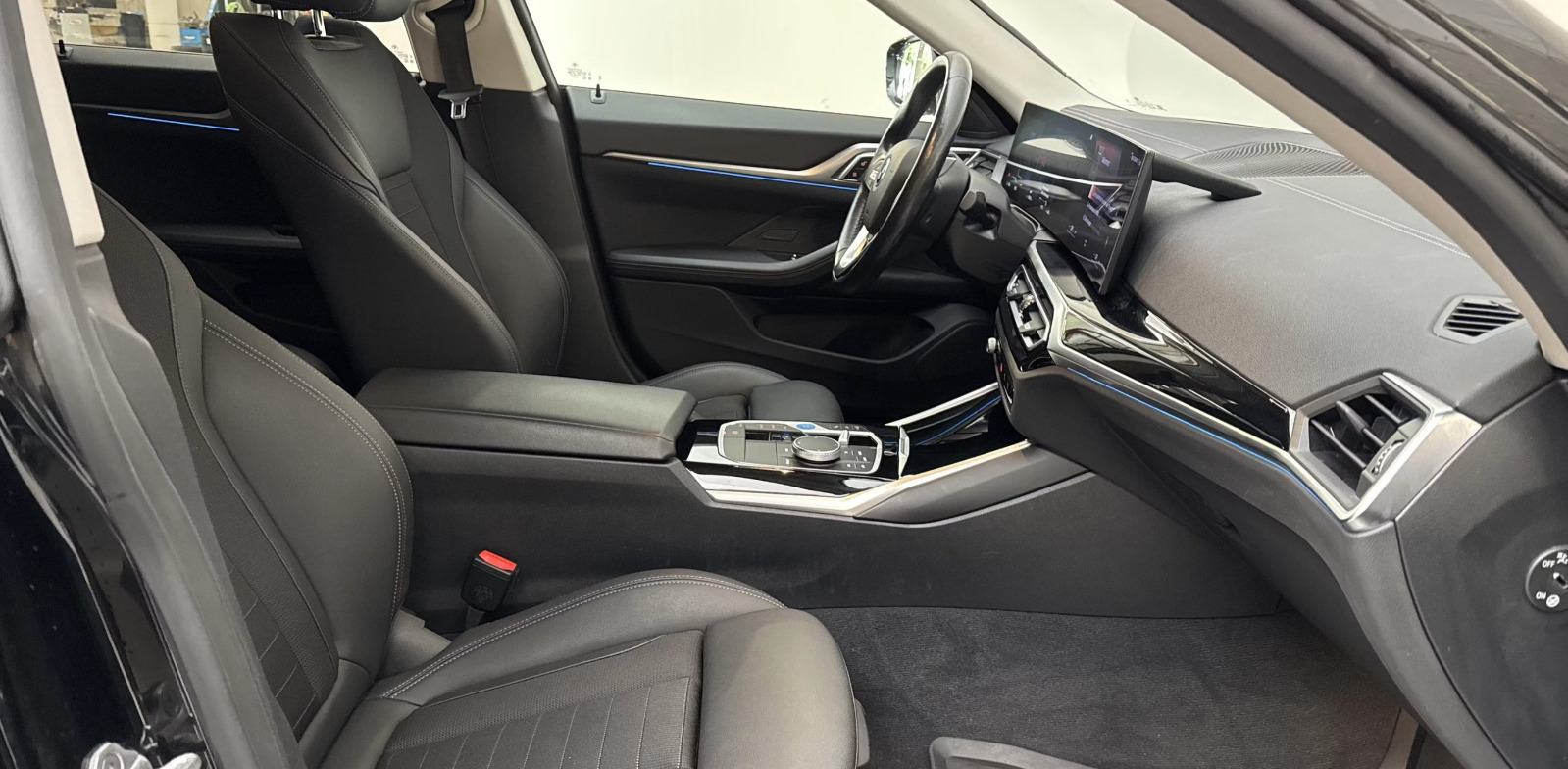 Sort BMW i4 fra 2024