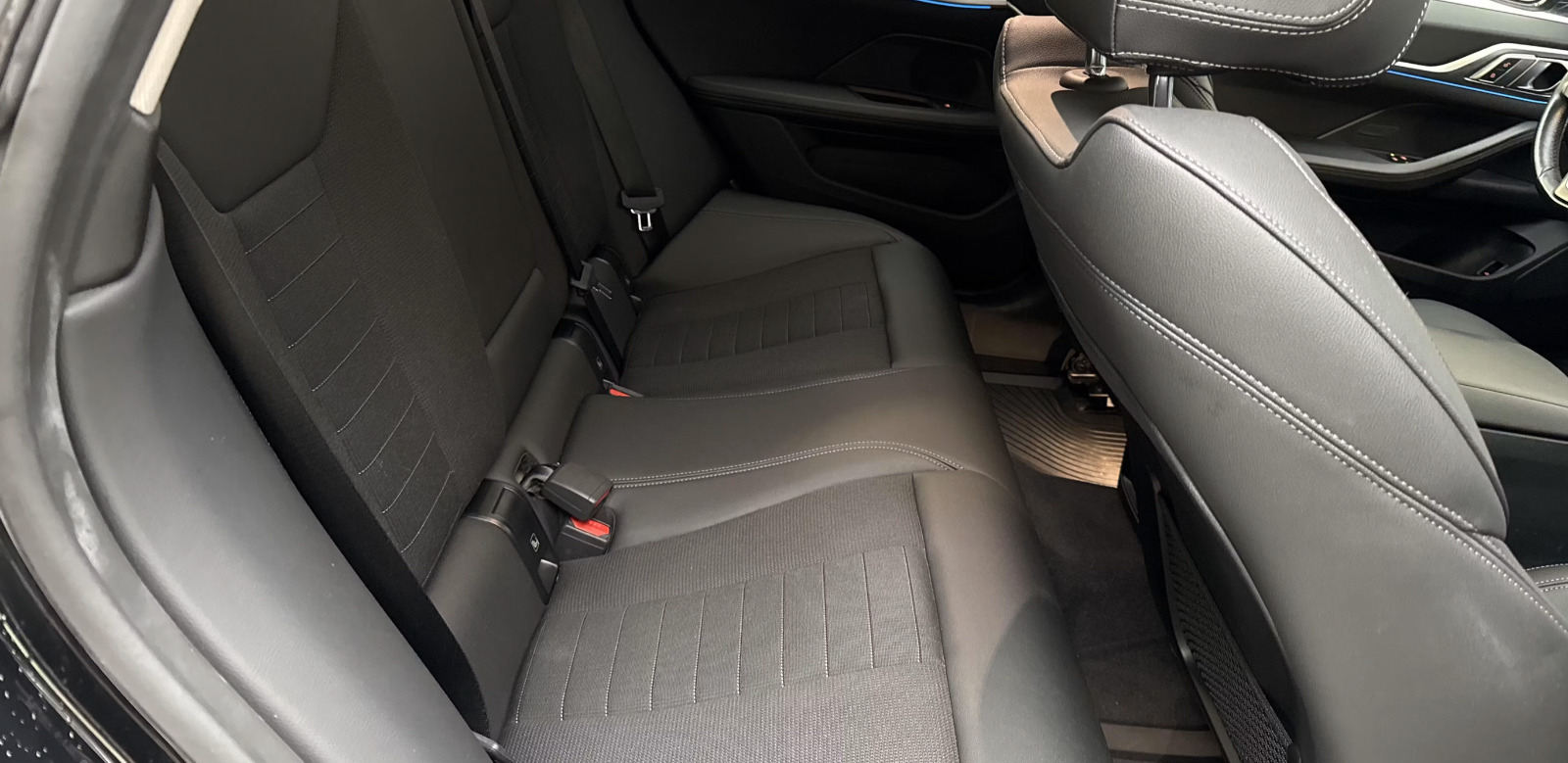 Sort BMW i4 fra 2024