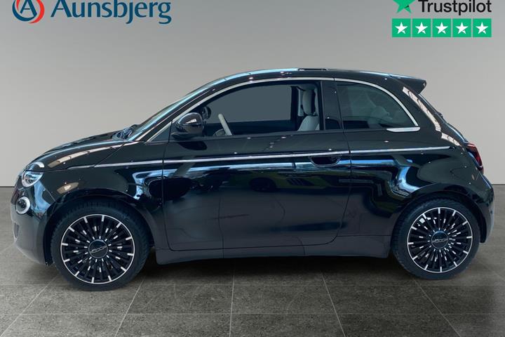 Sort Fiat 500e fra 2024