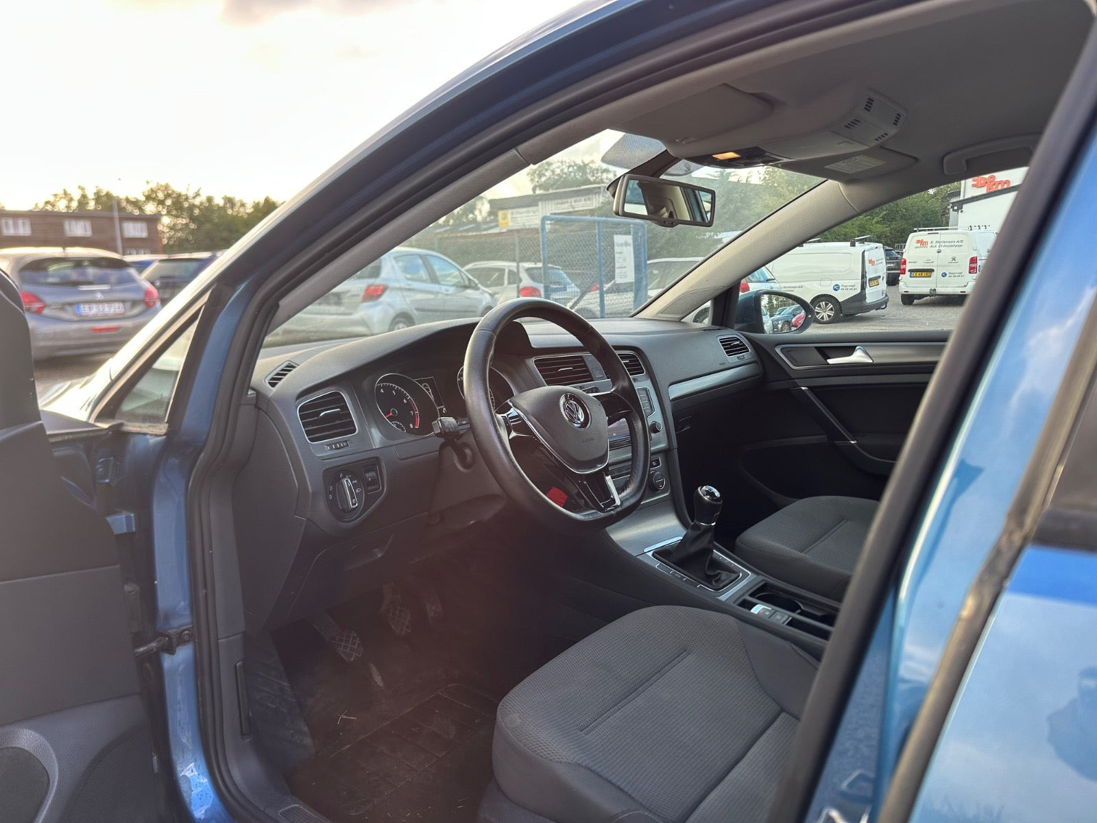 Blå VW Golf VII fra 2013