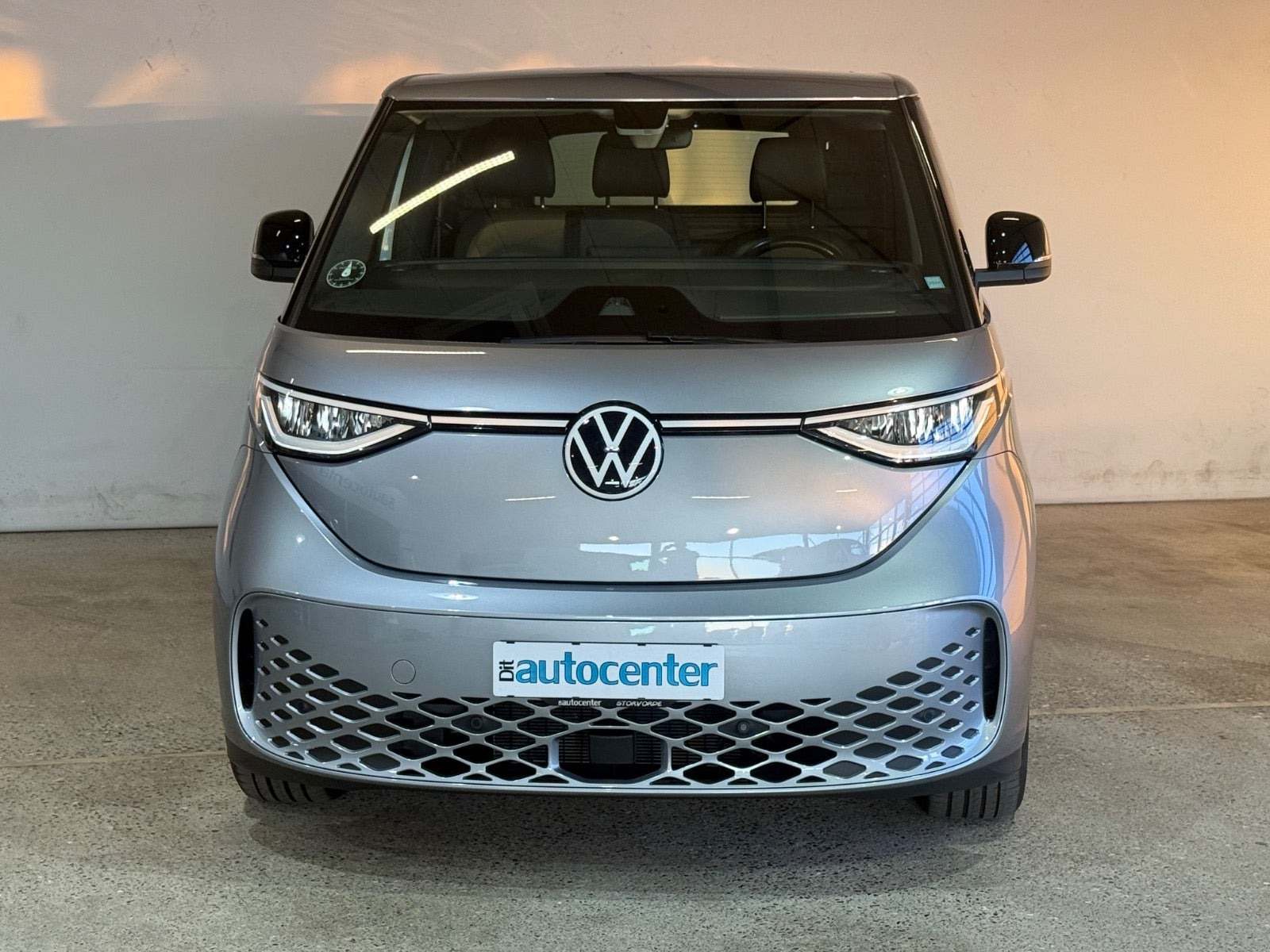 Sølv VW ID.Buzz fra 2025