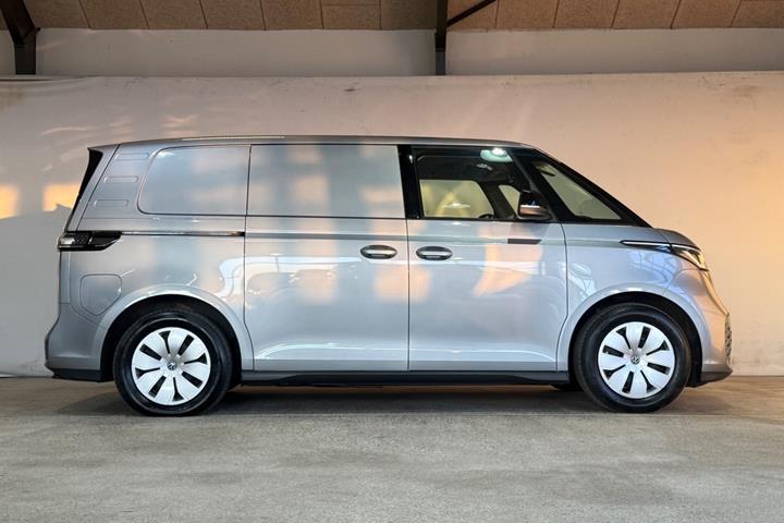 Sølv VW ID.Buzz fra 2025