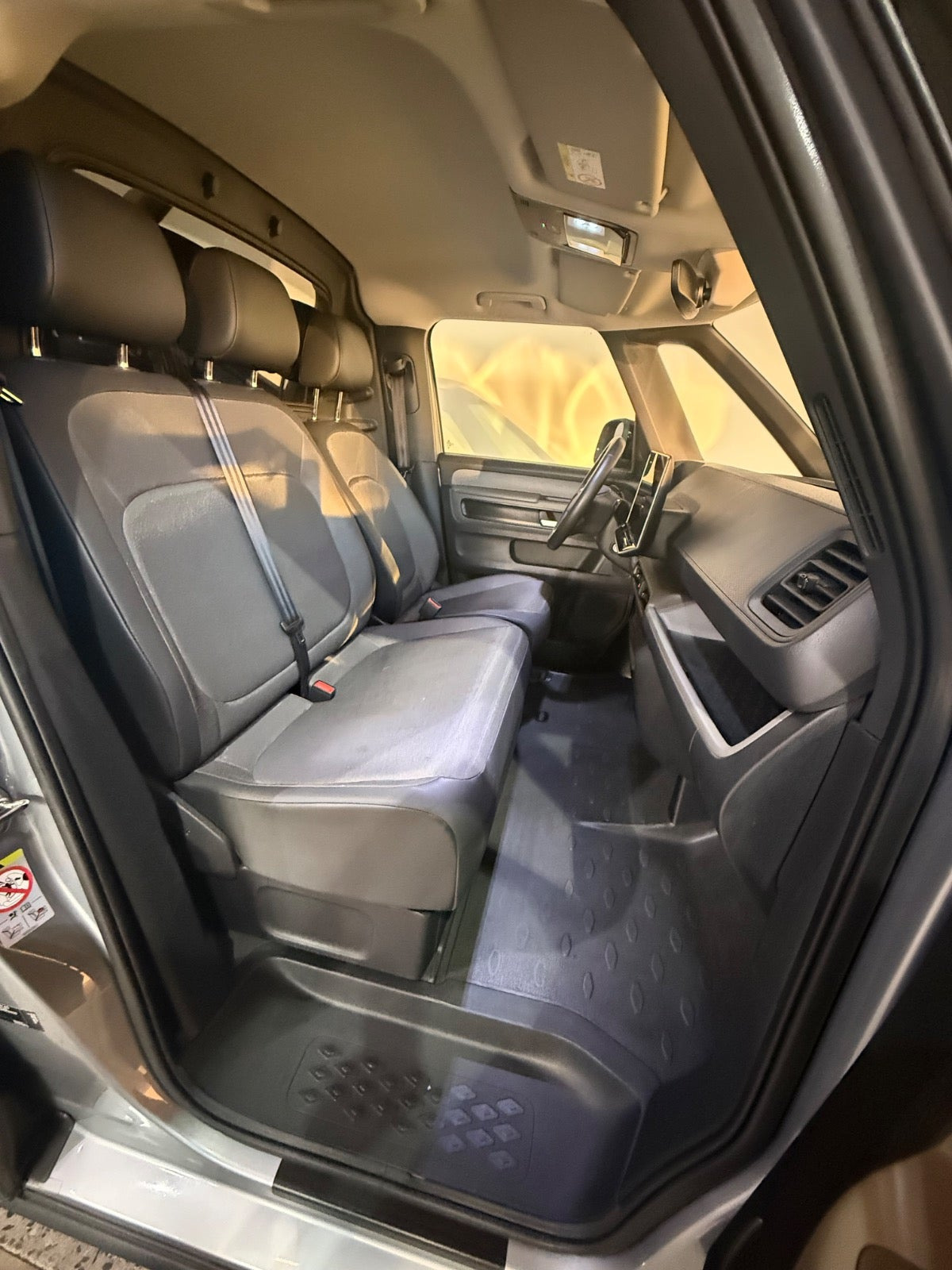 Sølv VW ID.Buzz fra 2025