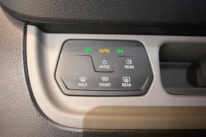 Sølv VW ID.Buzz fra 2025