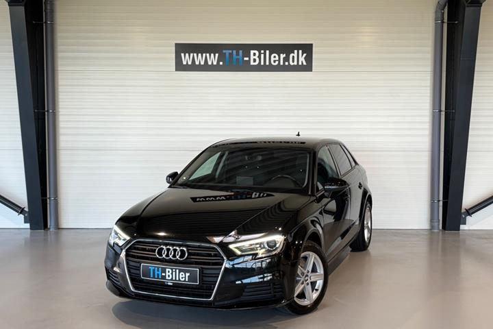 undefined Audi A3 fra 2017 set udefra