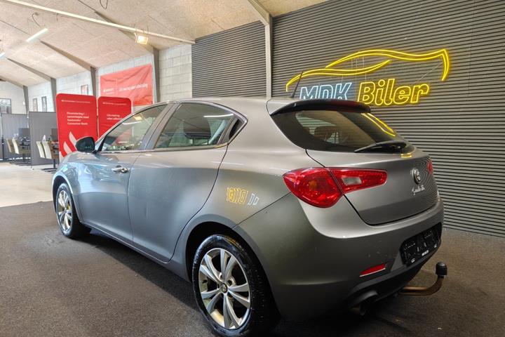 undefined Alfa Romeo Giulietta fra 2012