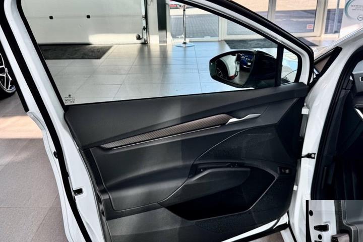 Sort Skoda Enyaq fra 2026