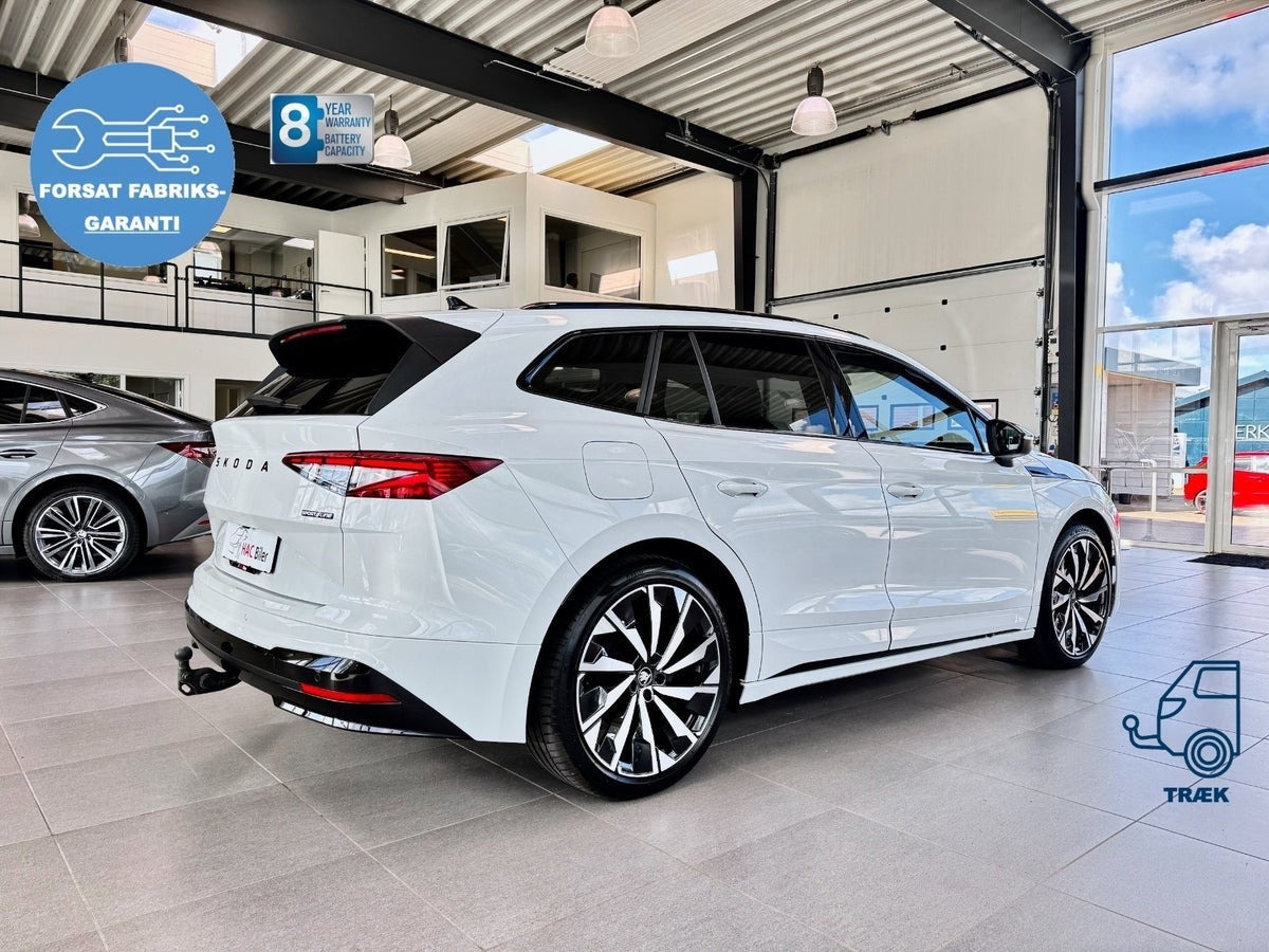 Sort Skoda Enyaq fra 2026
