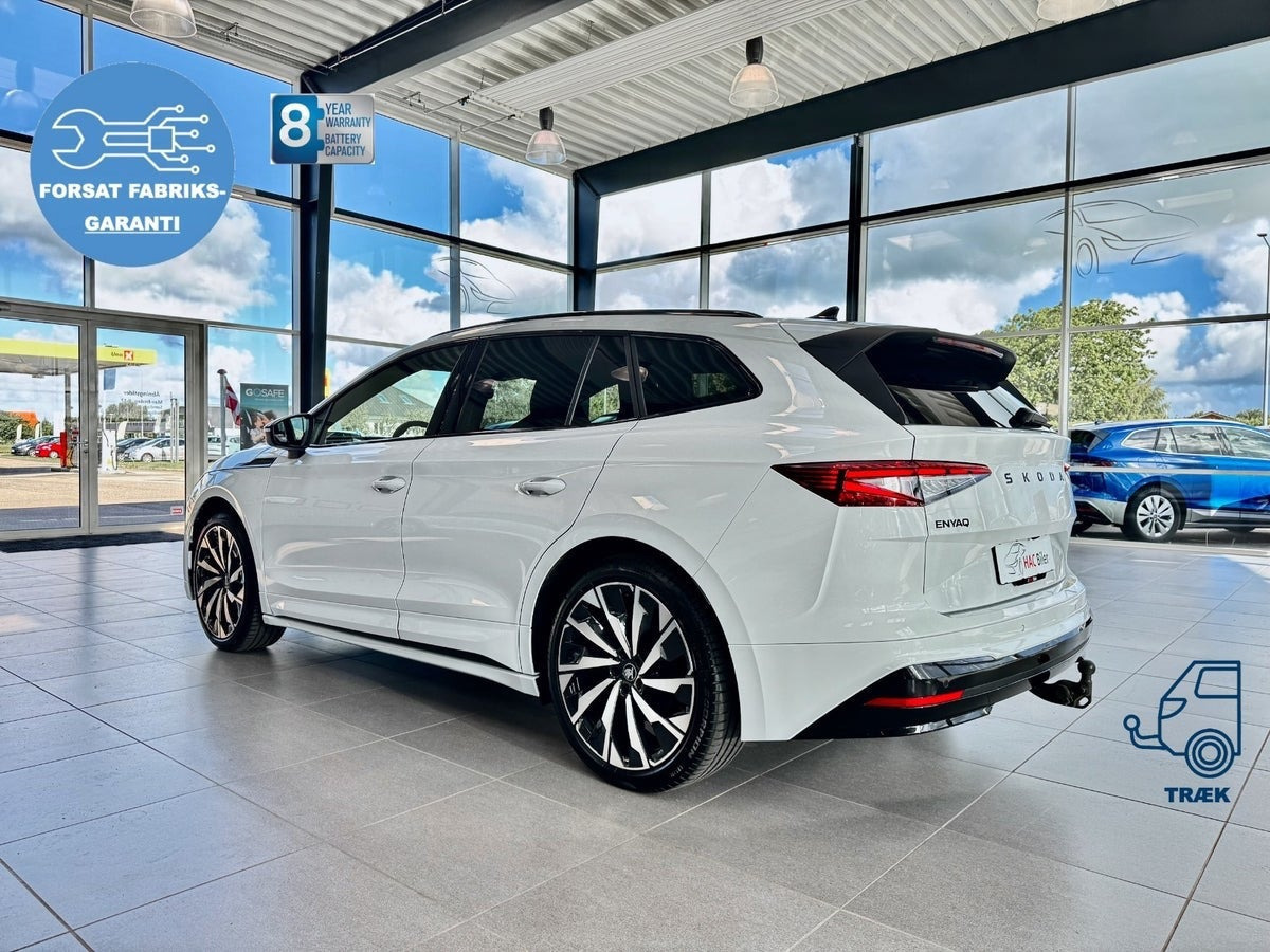 Sort Skoda Enyaq fra 2026