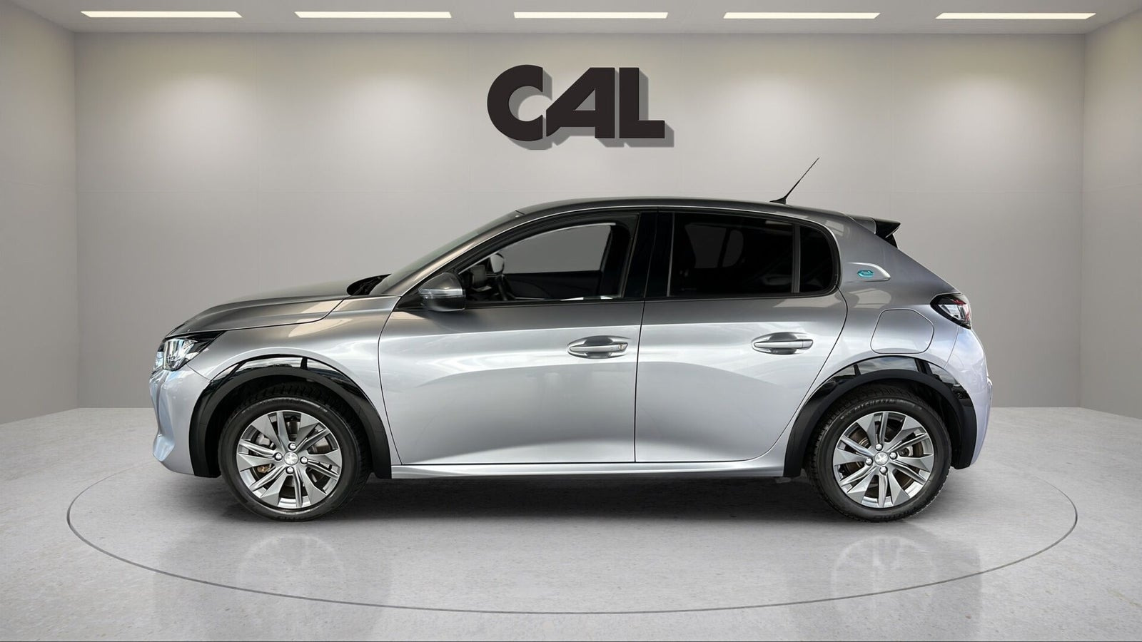Sølv Peugeot e-208 fra 2022