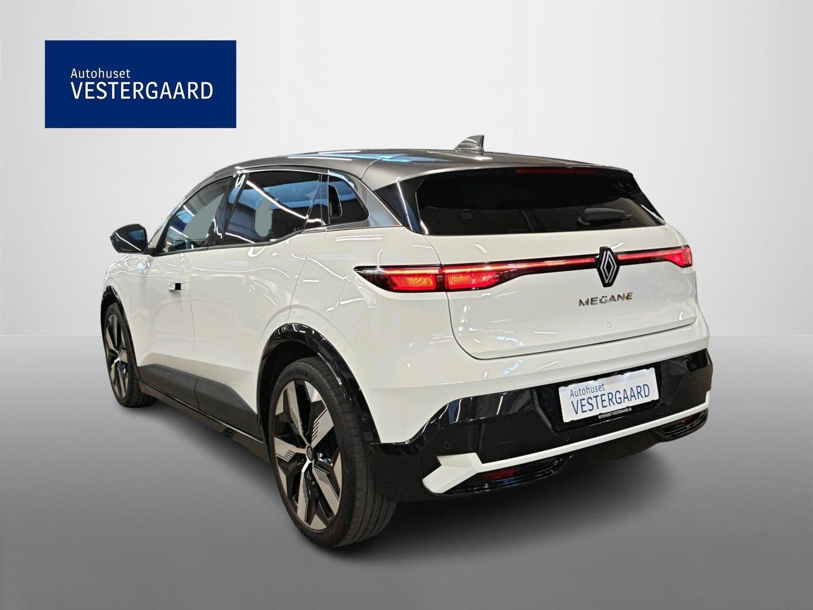 Hvid Renault Megane E-Tech fra 2023