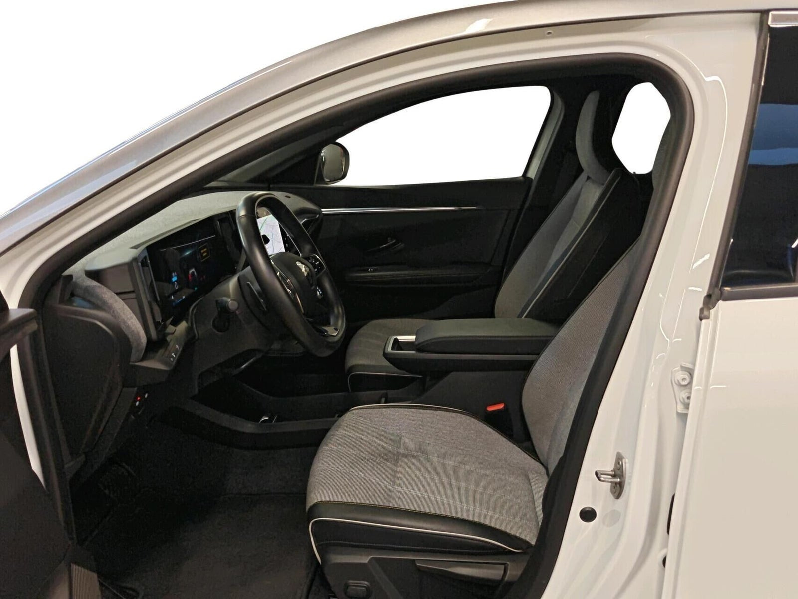 Hvid Renault Megane E-Tech fra 2023
