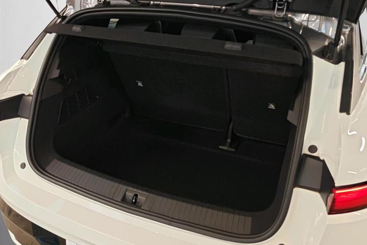 Hvid Renault Megane E-Tech fra 2023