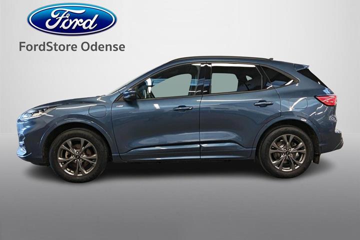 Blå Ford Kuga fra 2022
