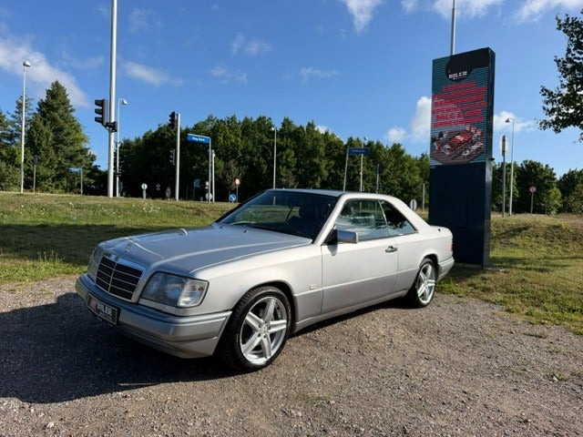 undefined Mercedes 220 E fra 1994