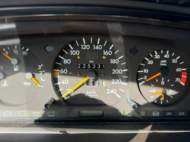 undefined Mercedes 220 E fra 1994