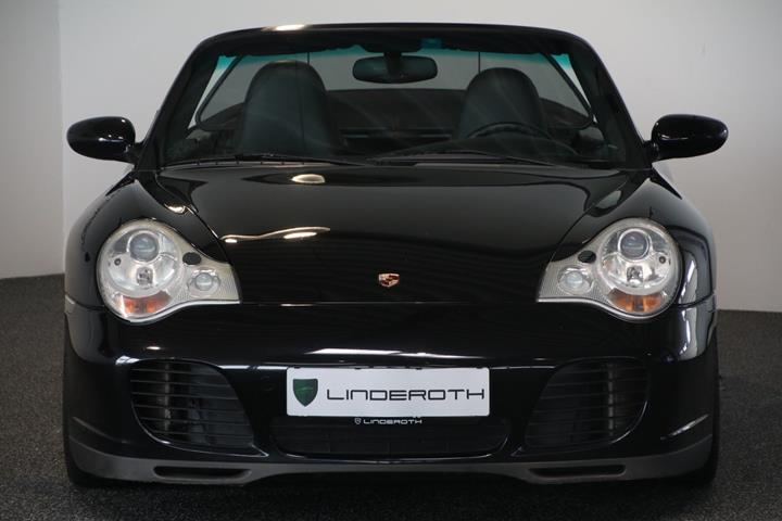 Sort Porsche 911 Carrera 4S fra 2004