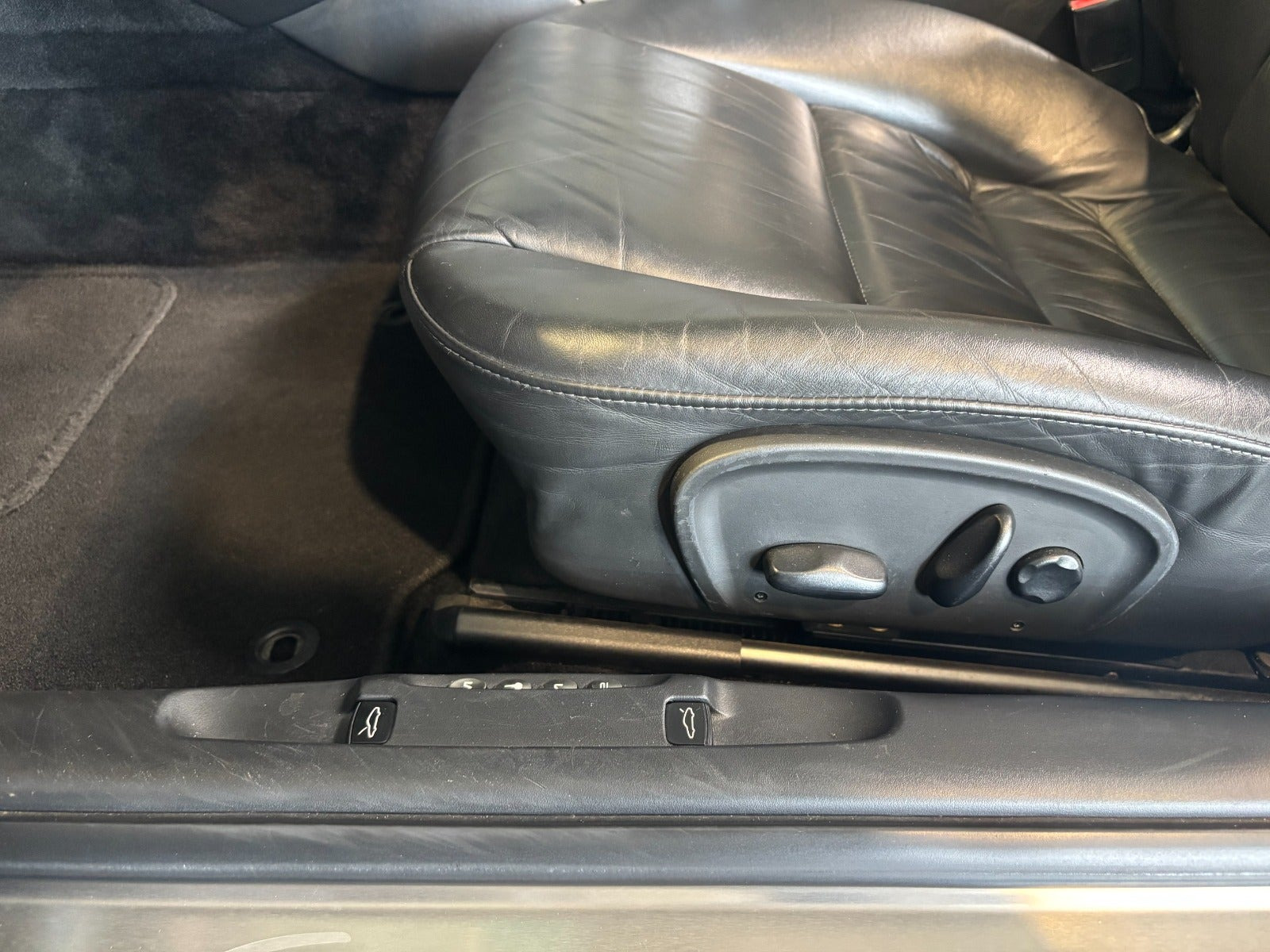 Sort Porsche 911 Carrera 4S fra 2004