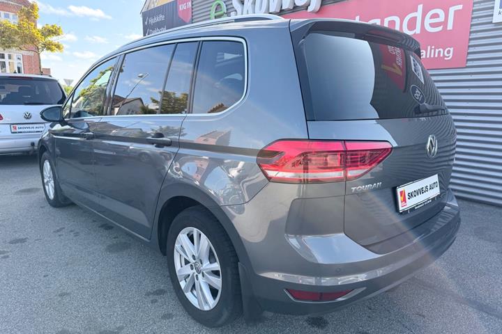 undefined VW Touran fra 2020