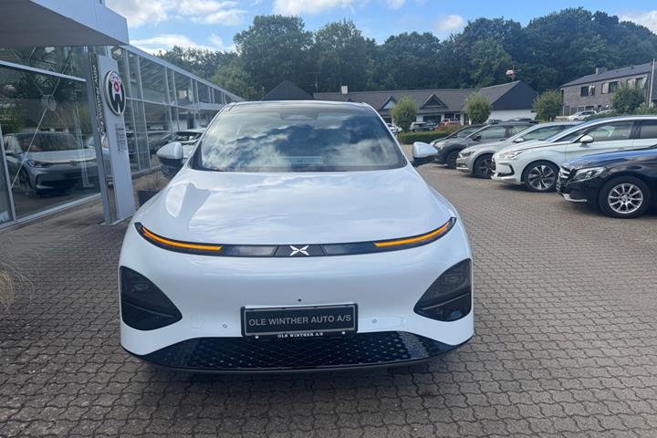 Hvid Xpeng G6 fra 2024