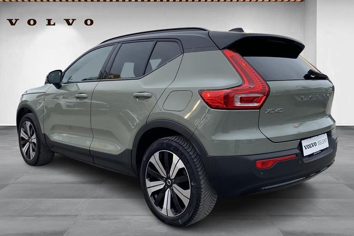 Grøn Volvo XC40 fra 2022