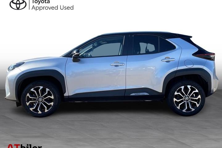 Sort Toyota Yaris Cross fra 2022