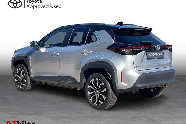 Sort Toyota Yaris Cross fra 2022