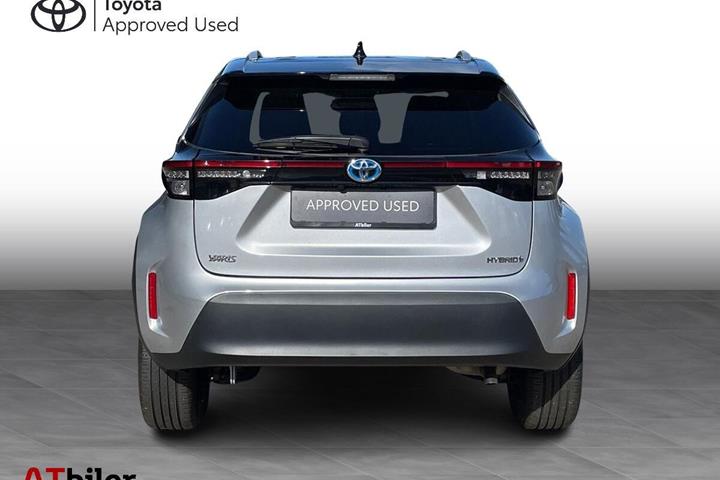 Sort Toyota Yaris Cross fra 2022
