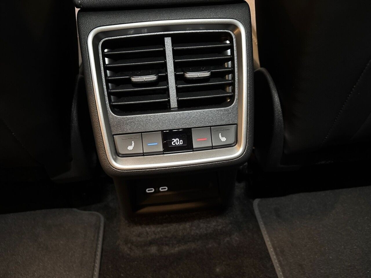 Sort Skoda Enyaq fra 2026