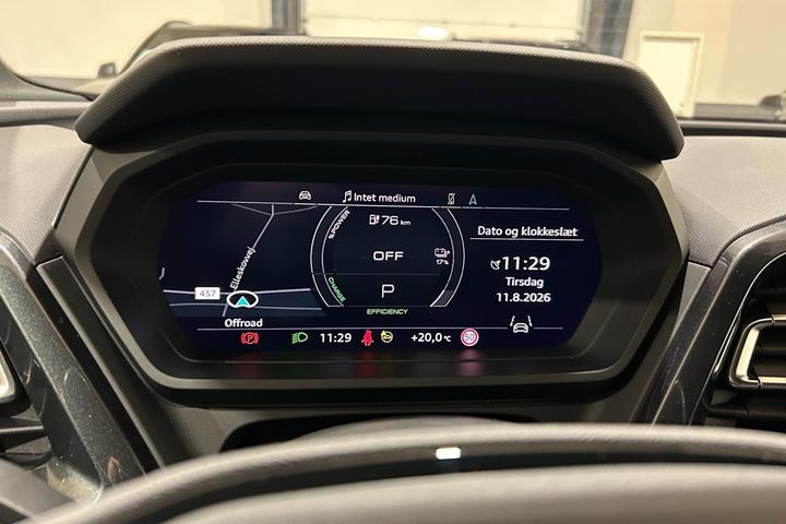 Grå Audi Q4 fra 2023