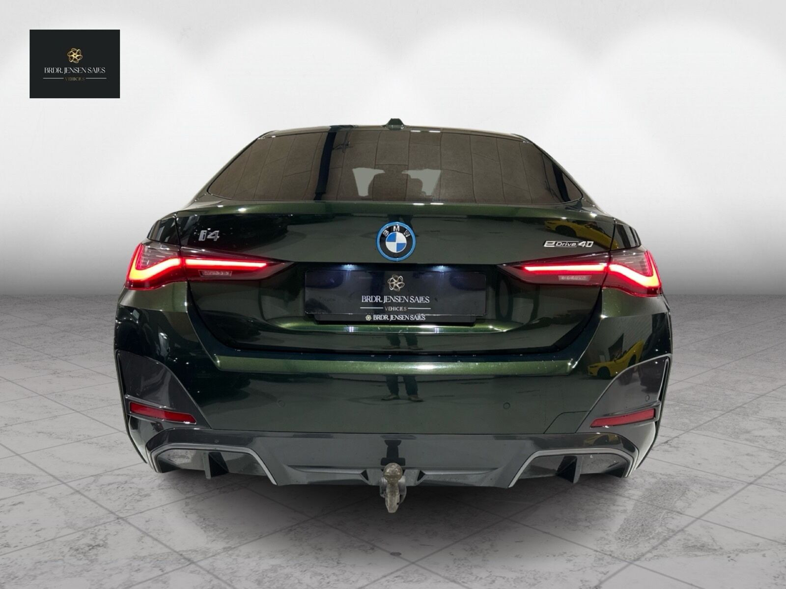Grøn BMW i4 fra 2023