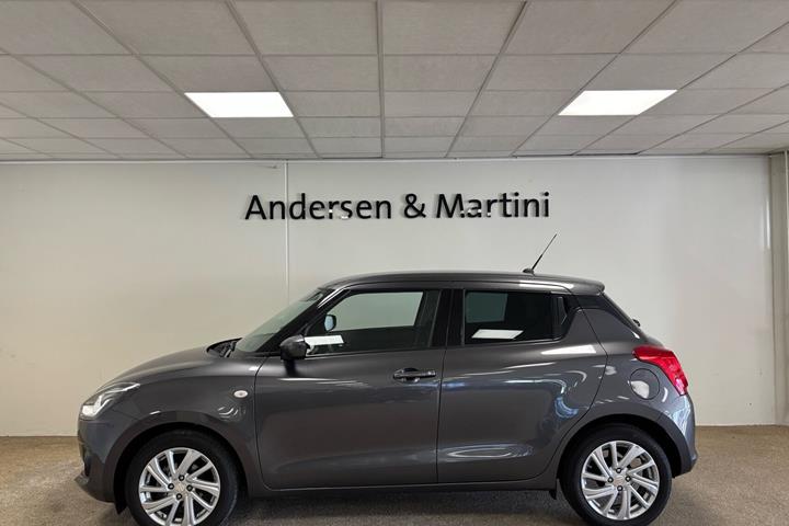 Grå Suzuki Swift fra 2024