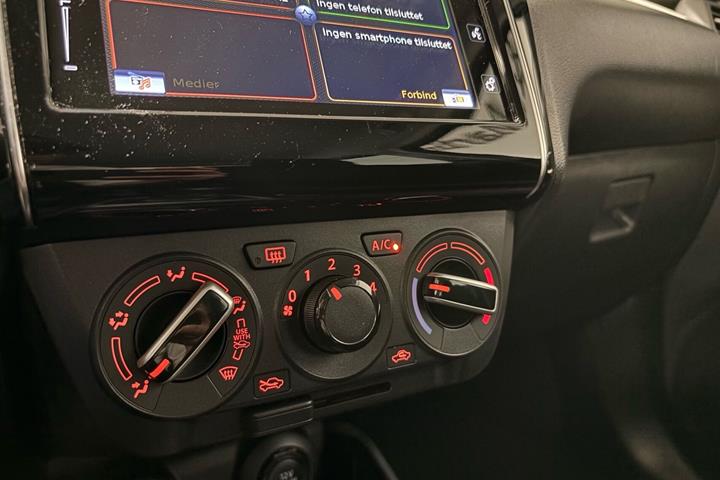 Grå Suzuki Swift fra 2024