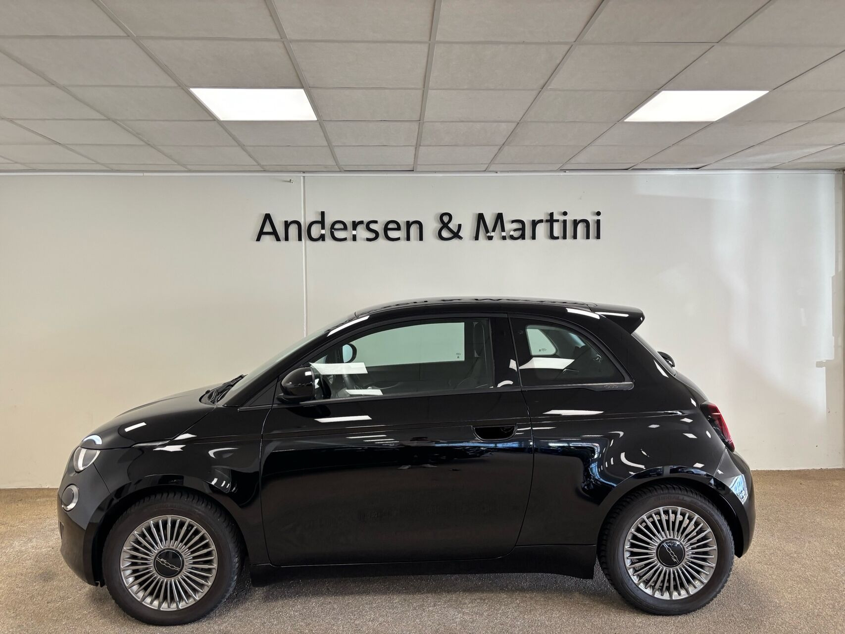 Sort Fiat 500e fra 2023
