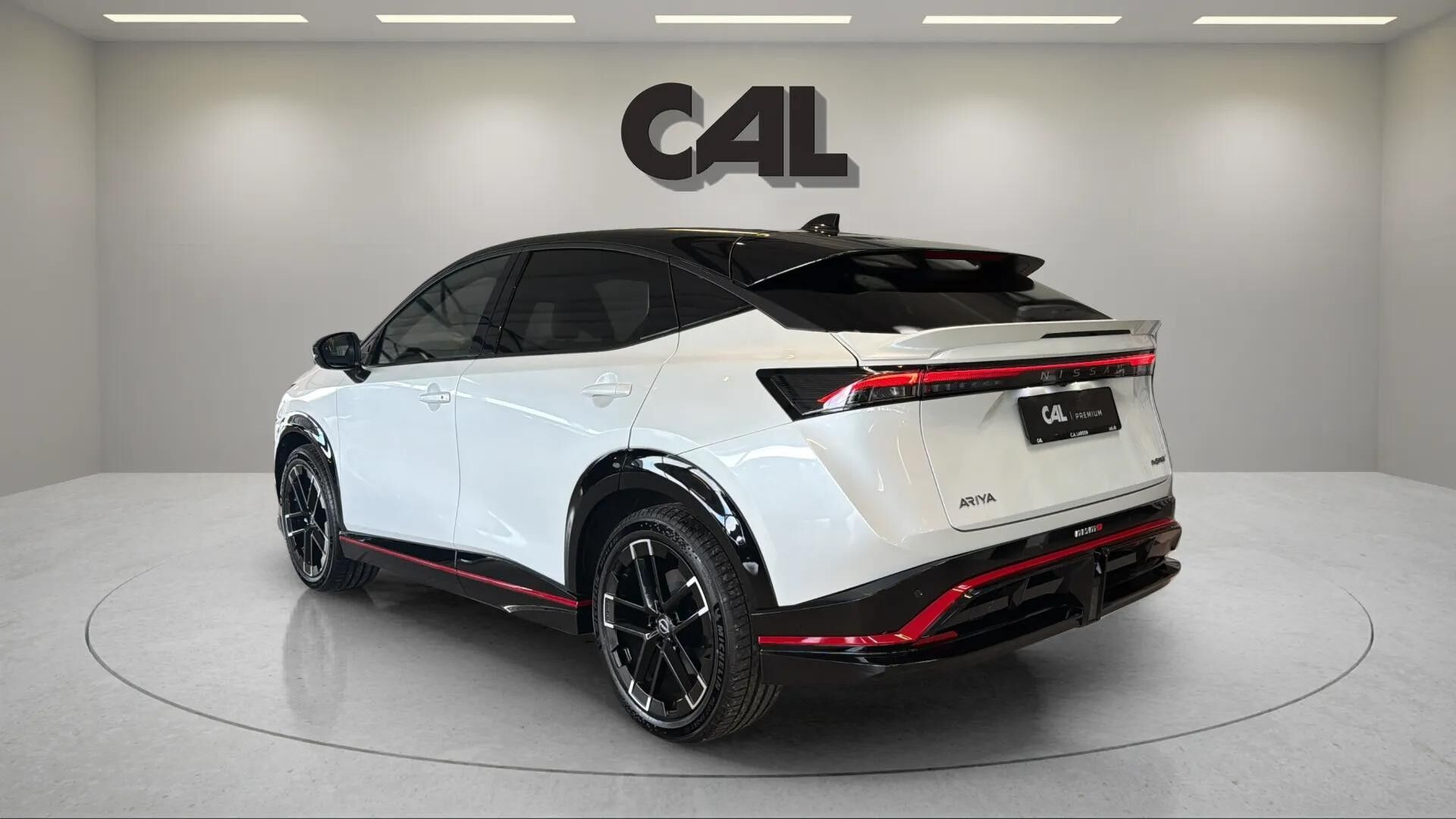 Hvid Nissan Ariya fra 2026